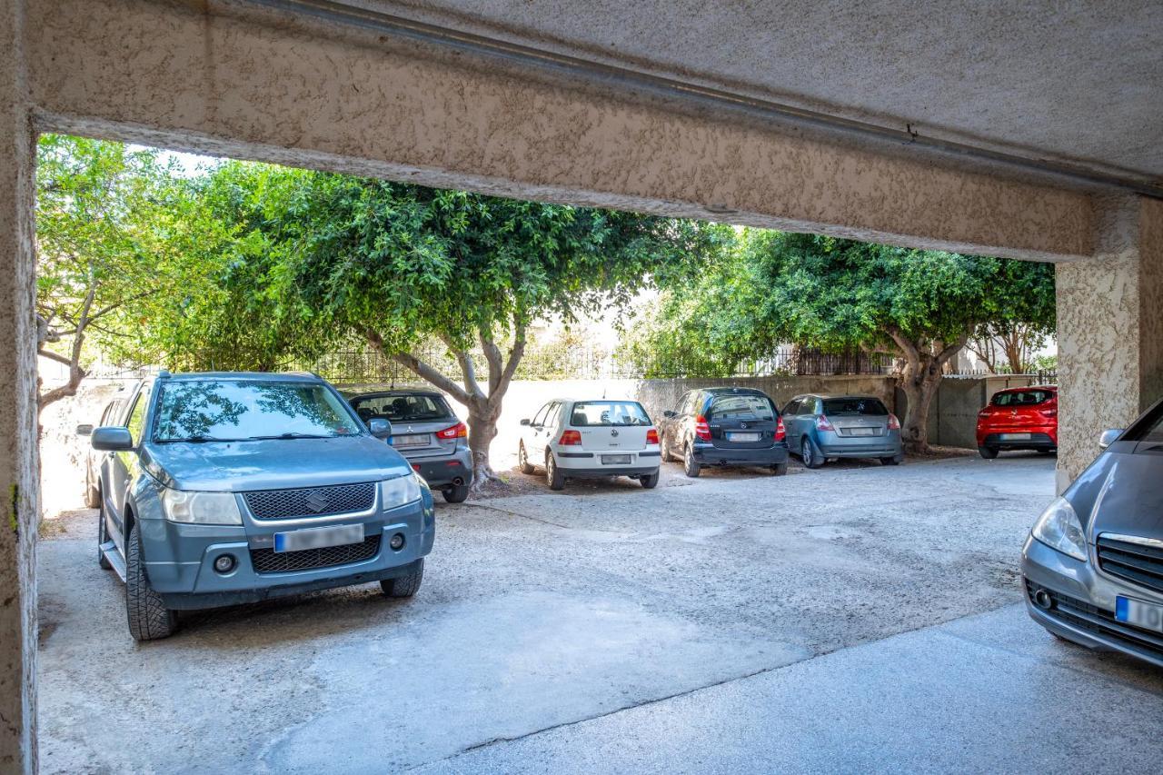 Urban Elegance, 3-Bedroom Flat In Heart Of Chania Hriszí Aktí Haniá Kültér fotó