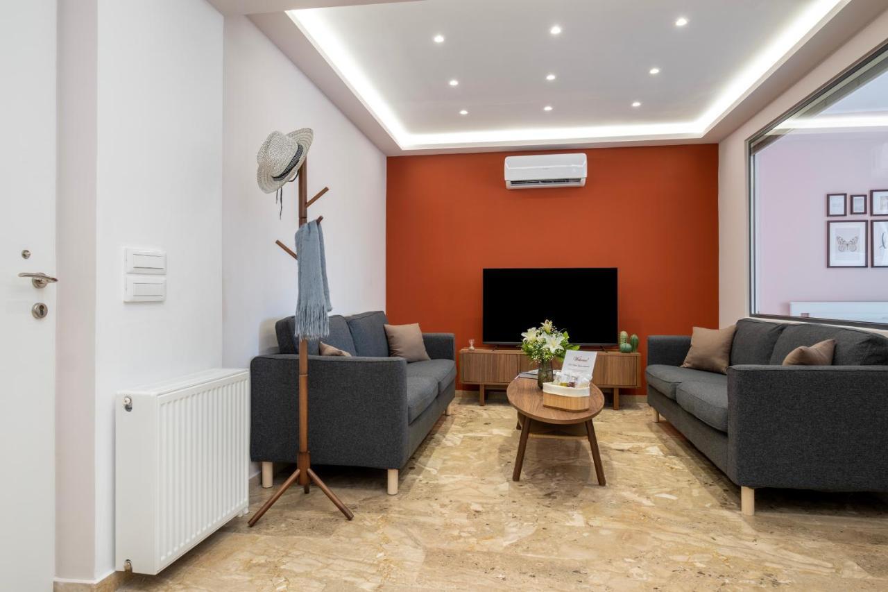 Urban Elegance, 3-Bedroom Flat In Heart Of Chania Hriszí Aktí Haniá Kültér fotó